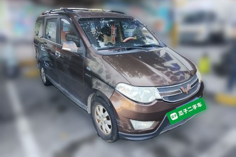 Used Wuling Hongguang 2014 1.5L S Luxury Model Front Right 45 Deg