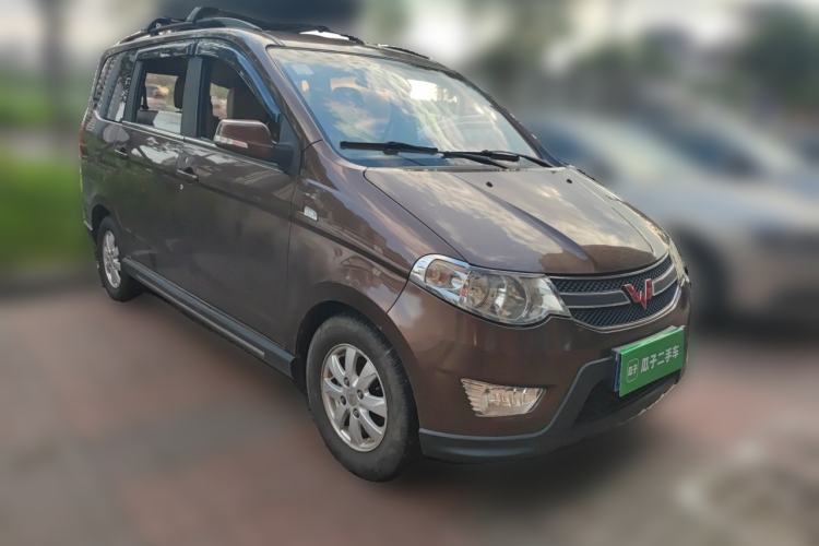 Used Wuling Hongguang 2014 1.5L S Comfort Model Front Right 45 Deg