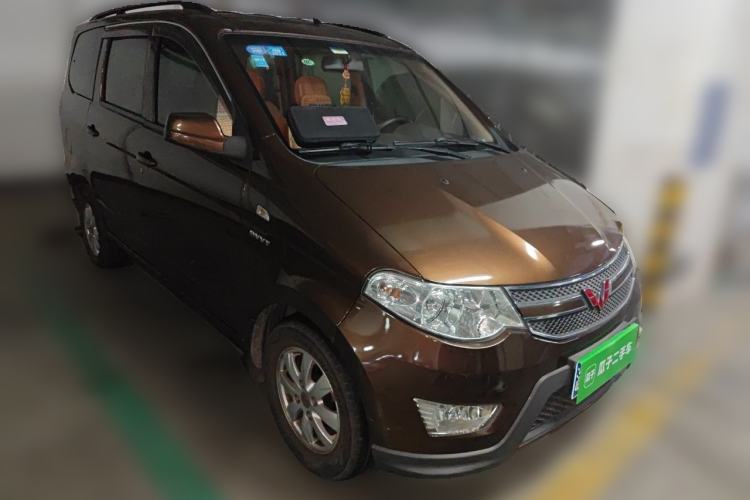 Used Wuling Hongguang 2014 1.5L S Standard Version Front Right 45 Deg