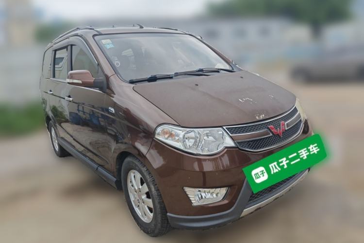 Used Wuling Hongguang 2014 1.5L S Comfort Model Front Right 45 Deg