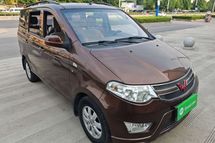 Used Wuling Hongguang 2014 1.5L S Standard Version Front Right 45 Deg