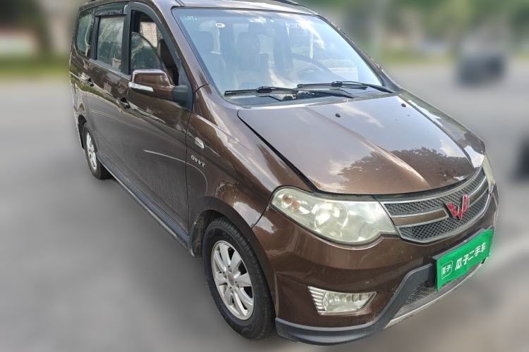 Used Wuling Hongguang 2014 1.5L S Comfort Model Front Right 45 Deg