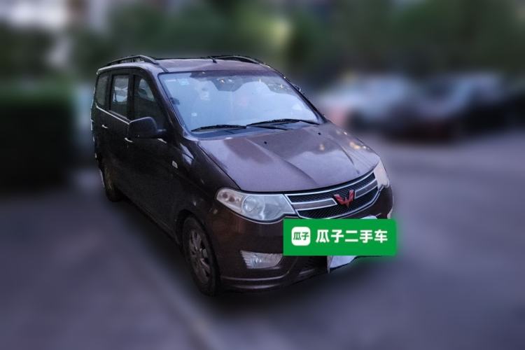 Used Wuling Hongguang 2014 1.5L S Standard Version Front Right 45 Deg