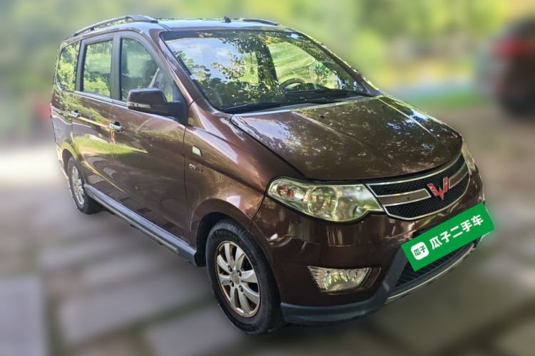 Used Wuling Hongguang 2014 1.5L S Luxury Model Front Right 45 Deg