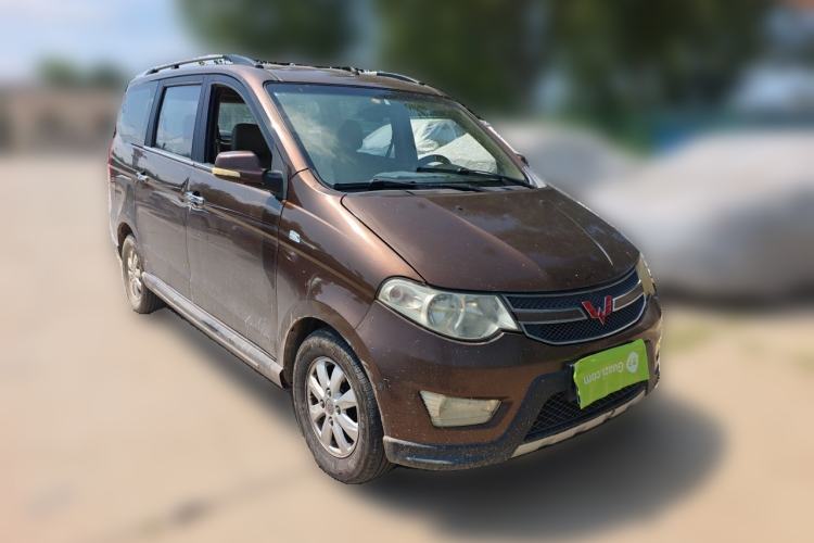 Used Wuling Hongguang 2014 1.5L S Standard Version Front Right 45 Deg