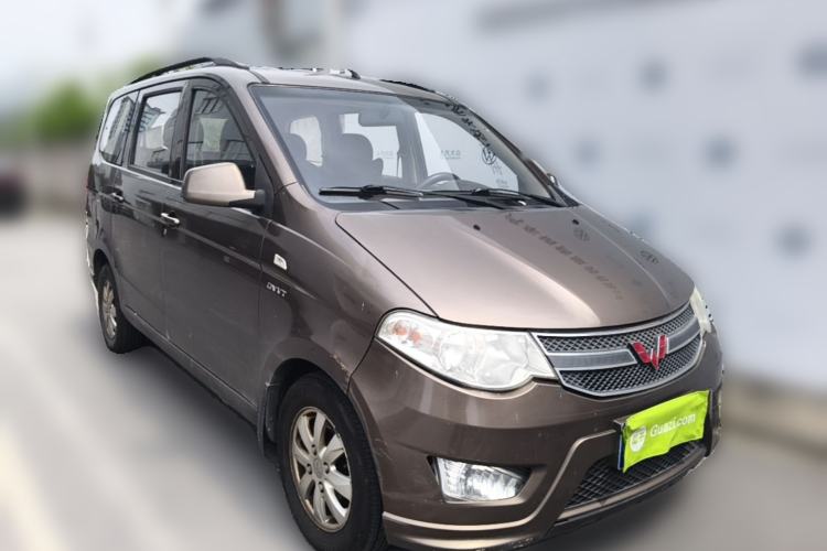 Used Wuling Hongguang 2014 1.5L S Standard Version Front Right 45 Deg