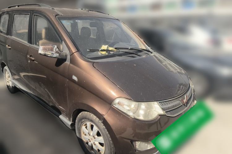Used Wuling Hongguang 2014 1.2L S Comfort Model China IV Front Right 45 Deg