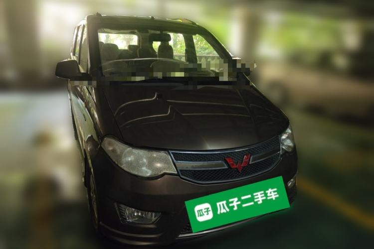 Used Wuling Hongguang 2014 1.5L S Standard Version Front Right 45 Deg