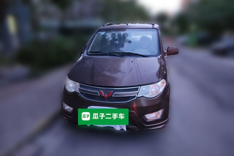 Used Wuling Hongguang 2014 1.5L S Standard Version Front