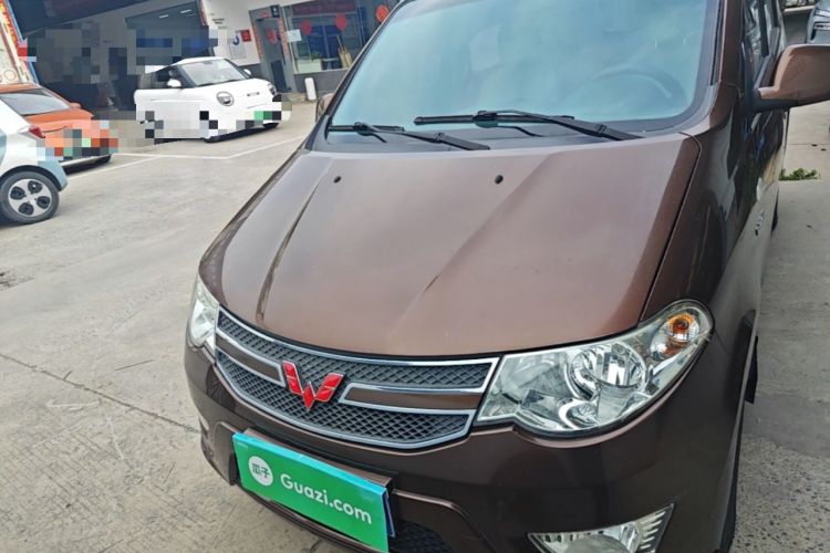 Used Wuling Hongguang 2014 1.5L S Standard Version Front