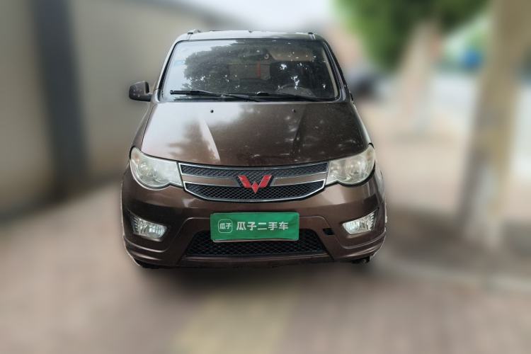 Used Wuling Hongguang 2014 1.5L S Standard Version Front
