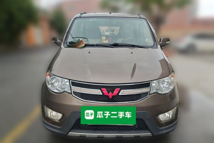 Used Wuling Hongguang 2014 1.5L S Luxury Model Front