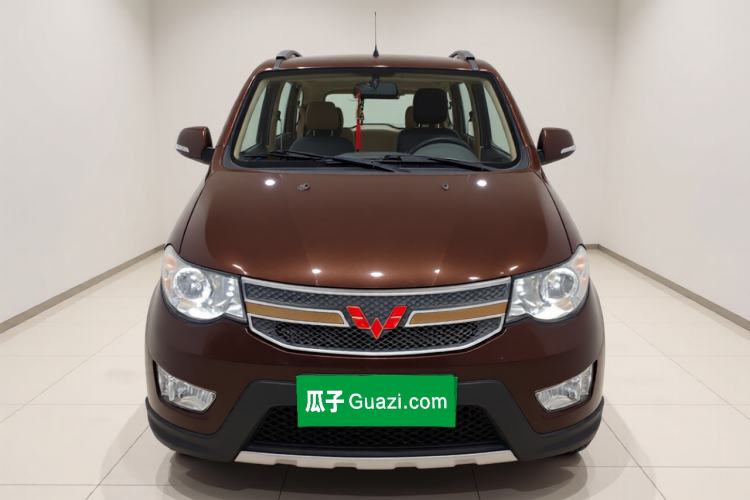 Used Wuling Hongguang 2014 1.5L S Comfort Model Front