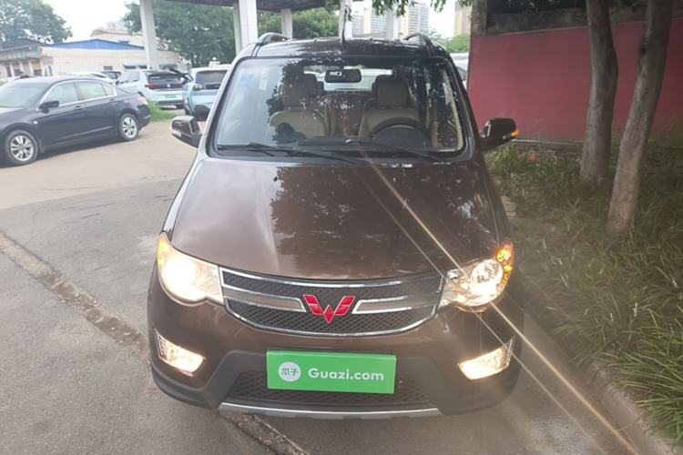 Used Wuling Hongguang 2014 1.5L S Comfort Model Front