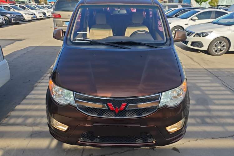 Used Wuling Hongguang 2014 1.5L S Standard Version Front