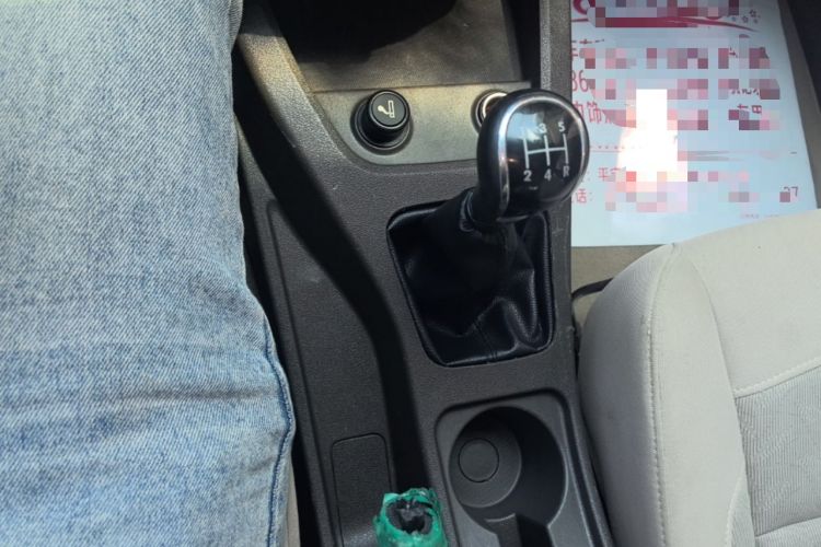 Used Wuling Hongguang 2014 1.5L S Standard Version Gear Lever