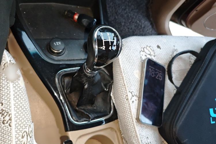 Used Wuling Hongguang 2014 1.5L S Luxury Model Gear Lever
