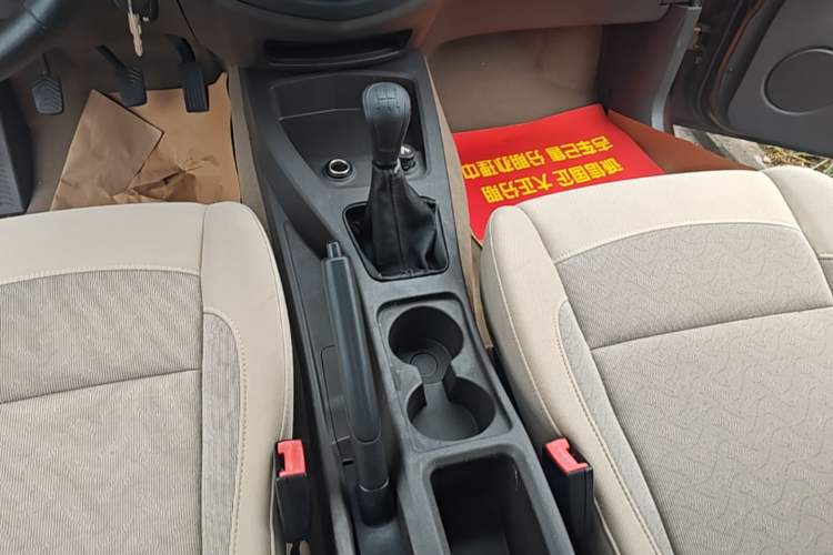 Used Wuling Hongguang 2014 1.5L S Standard Version Gear Lever