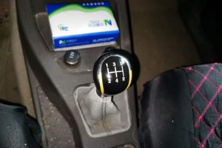 Used Wuling Hongguang 2014 1.5L S Standard Version Gear Lever