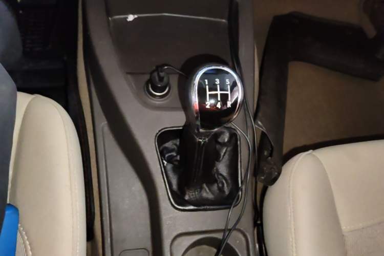 Used Wuling Hongguang 2014 1.5L S Standard Version Gear Lever