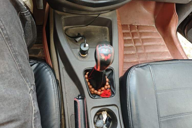 Used Wuling Hongguang 2014 1.5L S Standard Version Gear Lever