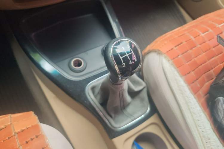Used Wuling Hongguang 2014 1.5L S Luxury Model Gear Lever