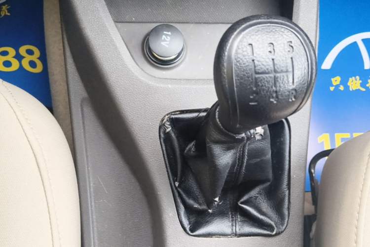 Used Wuling Hongguang 2014 1.5L S Standard Version Gear Lever