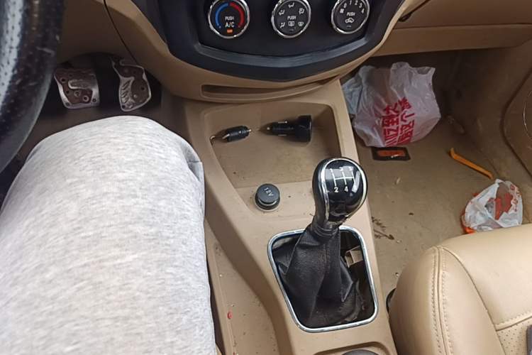 Used Wuling Hongguang 2014 1.5L S Comfort Model Gear Lever