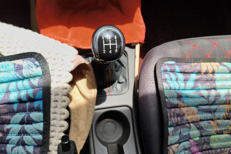 Used Wuling Hongguang 2014 1.5L S Standard Version Gear Lever