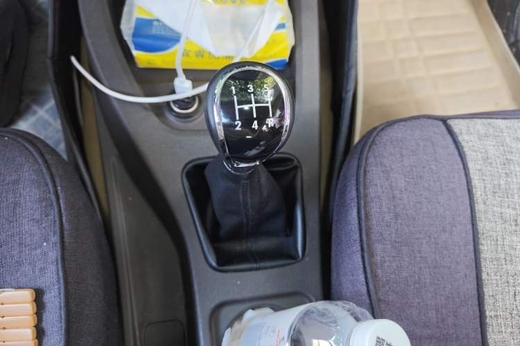Used Wuling Hongguang 2014 1.5L S Standard Version Gear Lever