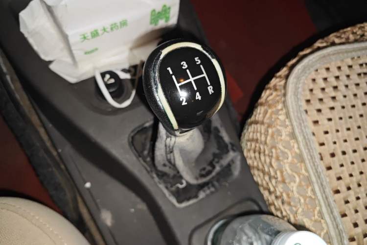 Used Wuling Hongguang 2014 1.5L S Standard Version Gear Lever