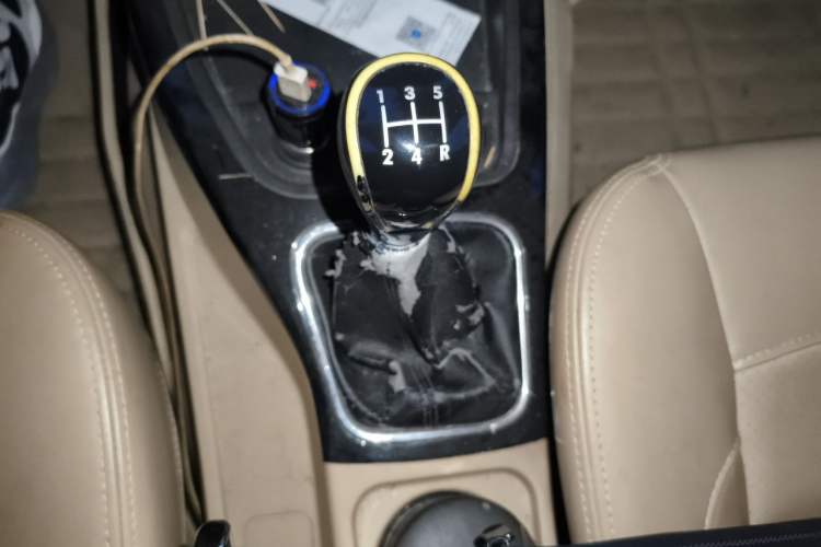 Used Wuling Hongguang 2014 1.5L S Luxury Model Gear Lever