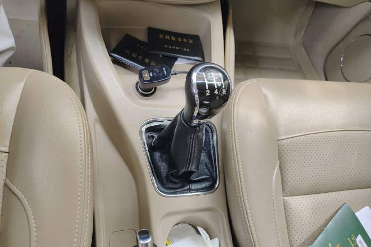 Used Wuling Hongguang 2014 1.5L S Comfort Model Gear Lever