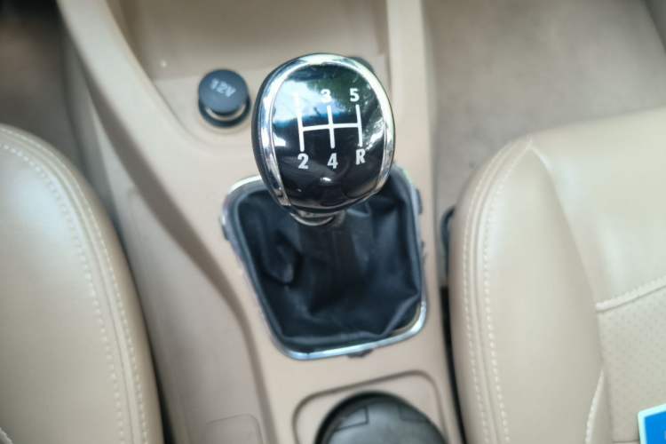 Used Wuling Hongguang 2014 1.5L S Comfort Model Gear Lever