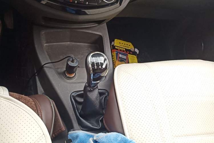 Used Wuling Hongguang 2014 1.5L S Standard Version Gear Lever