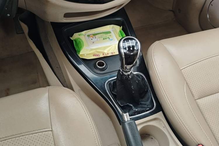 Used Wuling Hongguang 2014 1.5L S Luxury Model Gear Lever