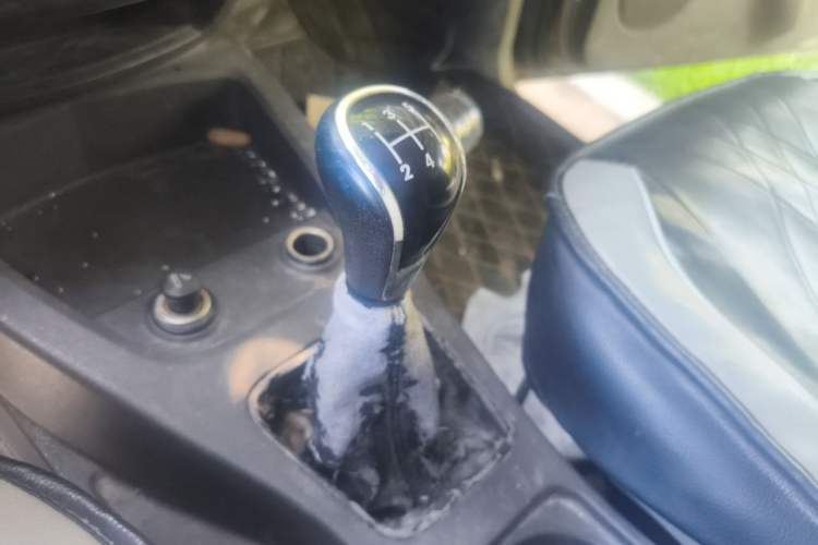 Used Wuling Hongguang 2014 1.2L Base Model China IV Gear Lever