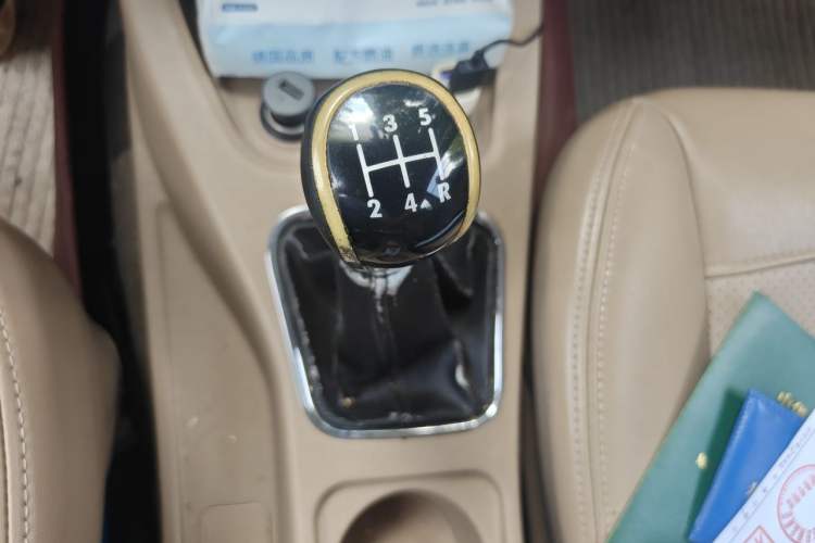 Used Wuling Hongguang 2014 1.5L S Comfort Model Gear Lever