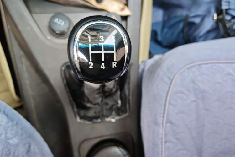 Used Wuling Hongguang 2014 1.5L S Standard Version Gear Lever