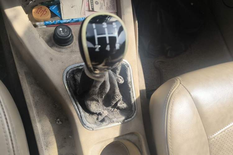 Used Wuling Hongguang 2014 1.2L S Comfort Model China IV Gear Lever