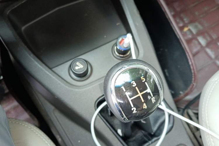 Used Wuling Hongguang 2014 1.2L Base Model China IV Gear Lever