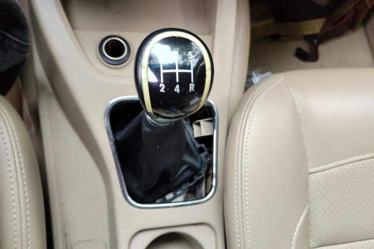 Used Wuling Hongguang 2014 1.5L S Comfort Model Gear Lever