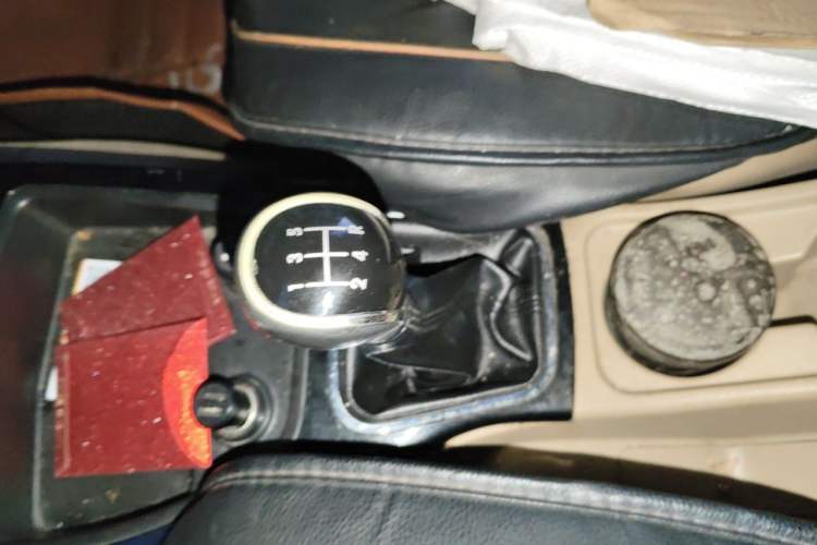 Used Wuling Hongguang 2014 1.5L S Luxury Model Gear Lever