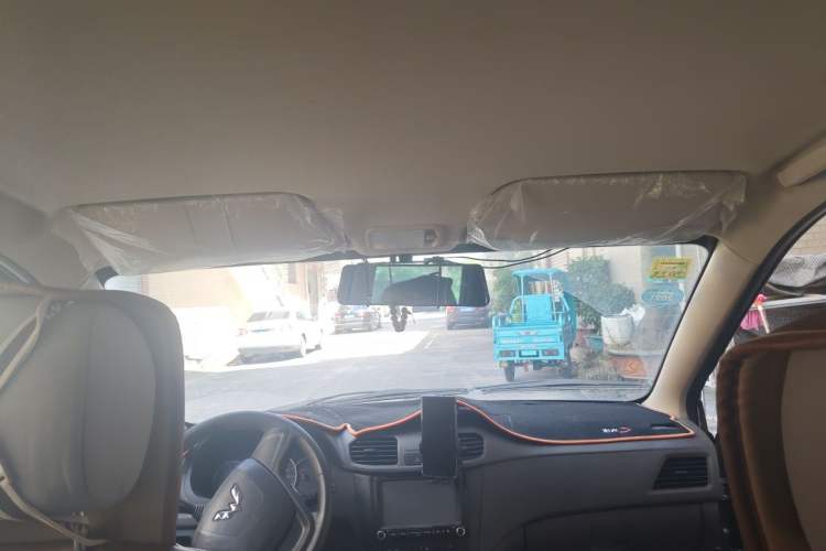 Used Wuling Hongguang 2014 1.5L S Comfort Model Headliner