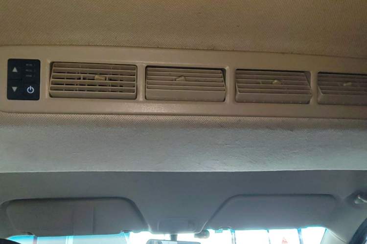 Used Wuling Hongguang 2014 1.5L S Standard Version Headliner