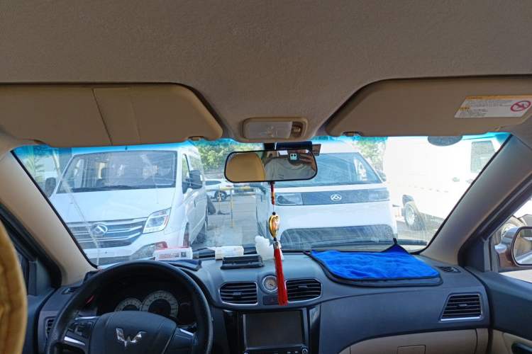 Used Wuling Hongguang 2014 1.5L S Luxury Model Headliner