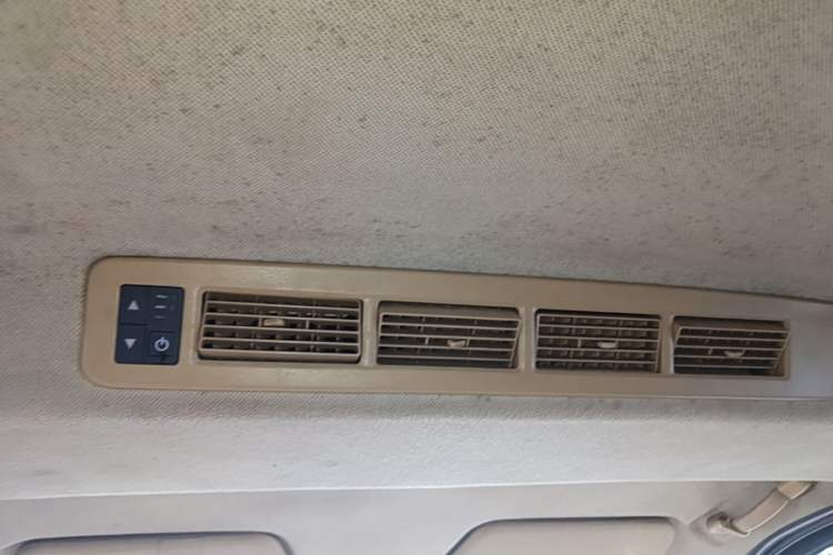 Used Wuling Hongguang 2014 1.5L S Comfort Model Headliner