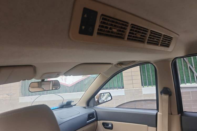 Used Wuling Hongguang 2014 1.2L S Standard Version China IV Standard Headliner