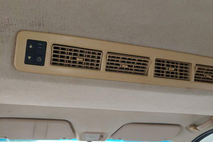 Used Wuling Hongguang 2014 1.5L S Standard Version Headliner