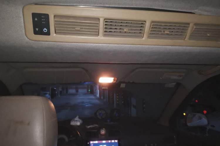 Used Wuling Hongguang 2014 1.5L S Luxury Model Headliner